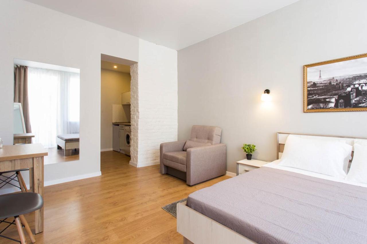 Cozy Apartment Beside Metro Yaroslava Mudroho, Universytet - Chernyshevska Str 95-6 Kharkov Luaran gambar
